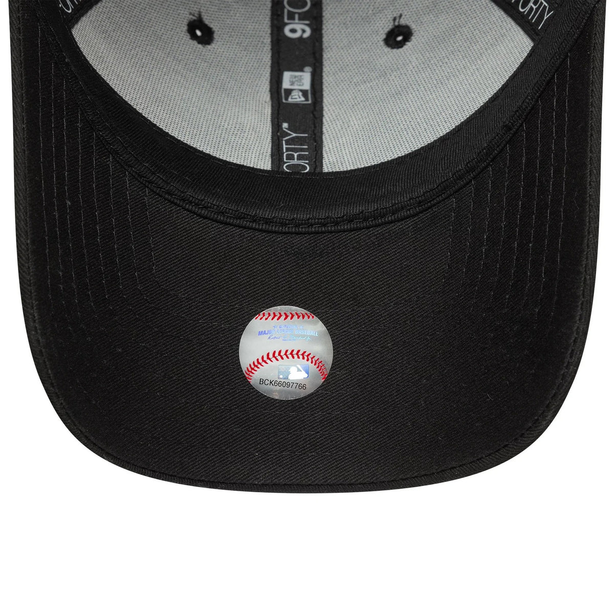 NEW ERA New York Yankees MLB Team Outline Black 9FORTY Adjustable Cap