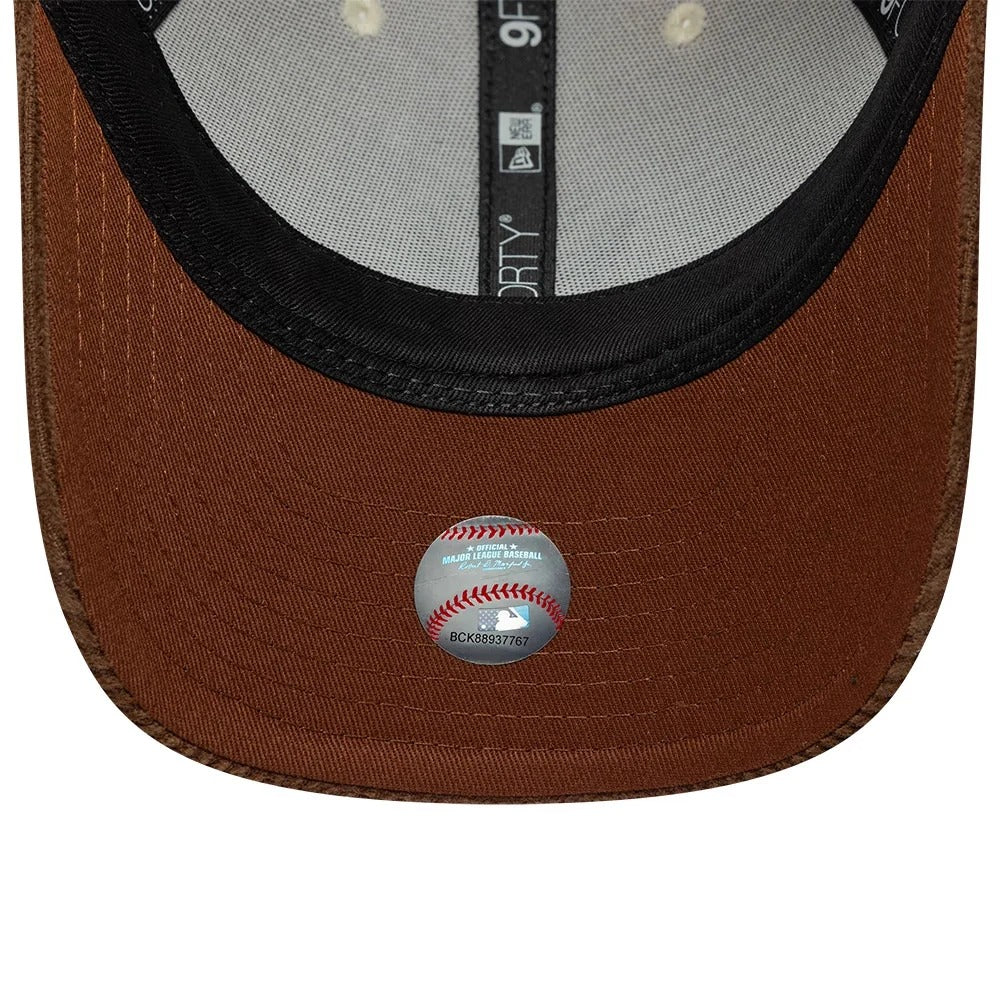 NEW ERA New York Yankees MLB Cord Cream & Brown 9FORTY M-Crown Adjustable Cap