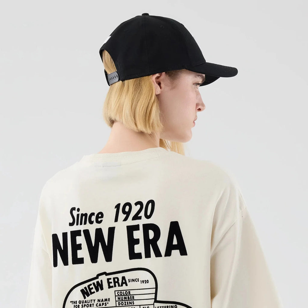 NEW ERA Cap Graphic Cream Oversized T-Shirt