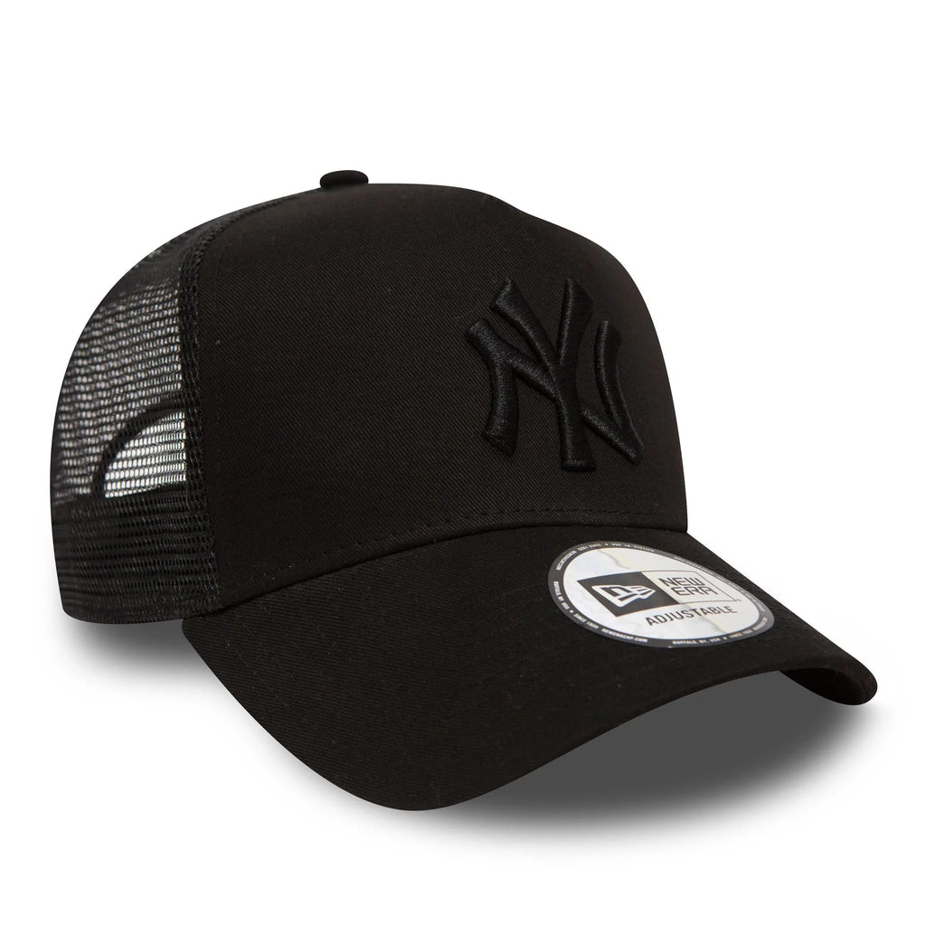 NEW ERA New York Yankees Clean Black On Black A-Frame Trucker Cap