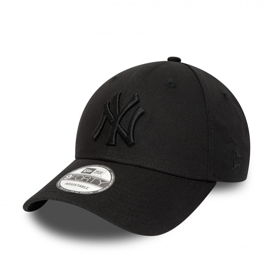 NEW ERA New York Yankees 9FORTY Cap All Black NEW ERA New York Yankees 9FORTY Cap All Black