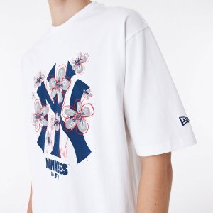 NEW ERA New York Yankees MLB Floral Logo White Oversized T-Shirt